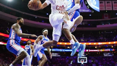 What is Darius Garland’s status after injuring right foot in win vs. 76ers?