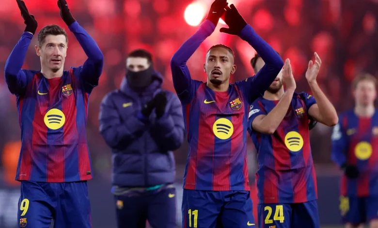 Which teams can still qualify for the UEFA Champions League knockouts?