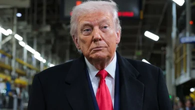 White House says Trump had "appropriate" reaction after he appeared to flip off a heckler and mouth "f*** you"