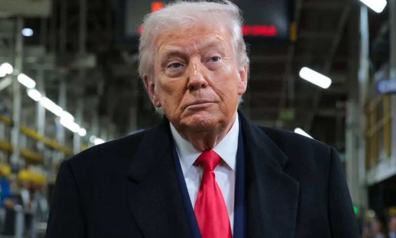 White House says Trump had "appropriate" reaction after he appeared to flip off a heckler and mouth "f*** you"