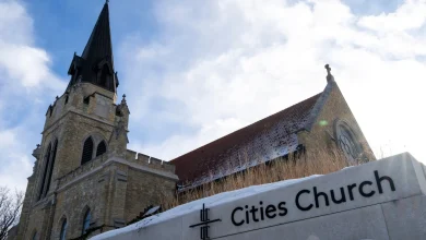 White House shares doctored image of church protester