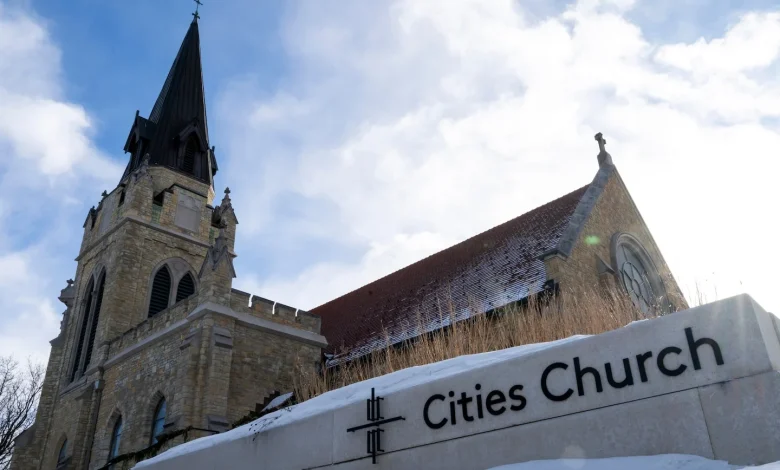 White House shares doctored image of church protester