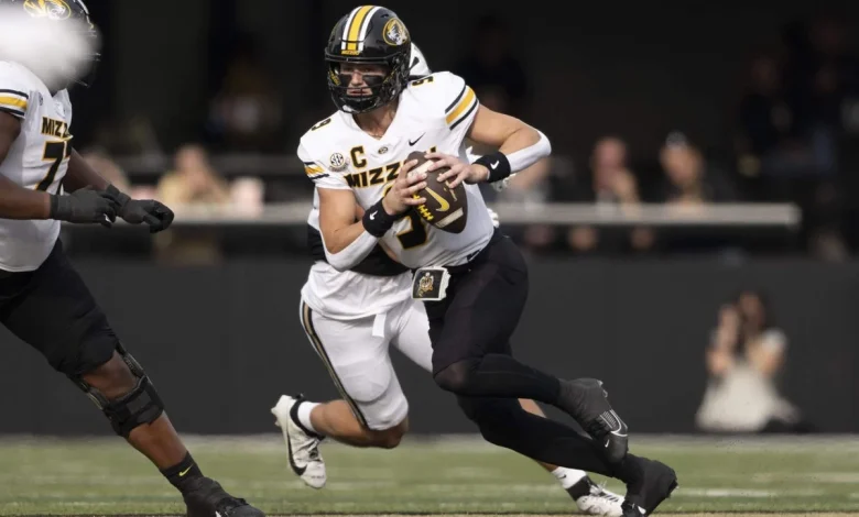 With Demond Williams Jr. in limbo, Washington hosts QB Beau Pribula on visit