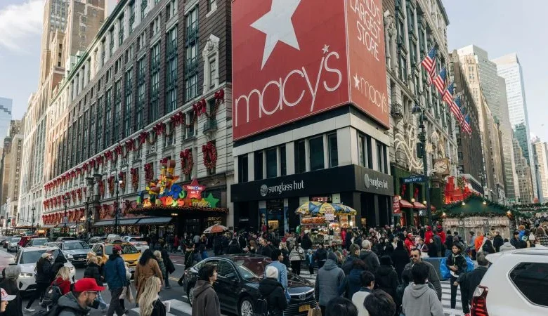 With Saks’ bankruptcy, Macy’s has some wind at its sails