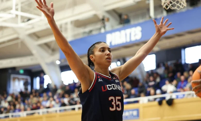 Women's college basketball Power Rankings: Tennessee returns as UConn looms