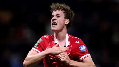 Wrexham boss Phil Parkinson offers update on Bristol Rovers transfer target