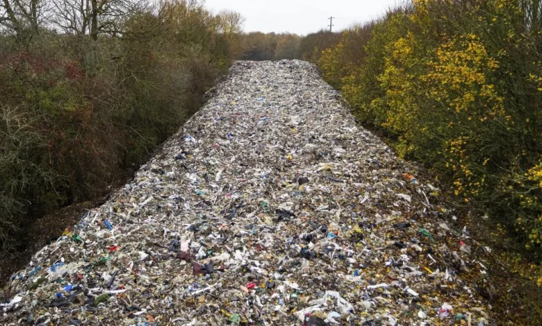 Yorkshire firm given £8m contract to clear Kidlington waste pile