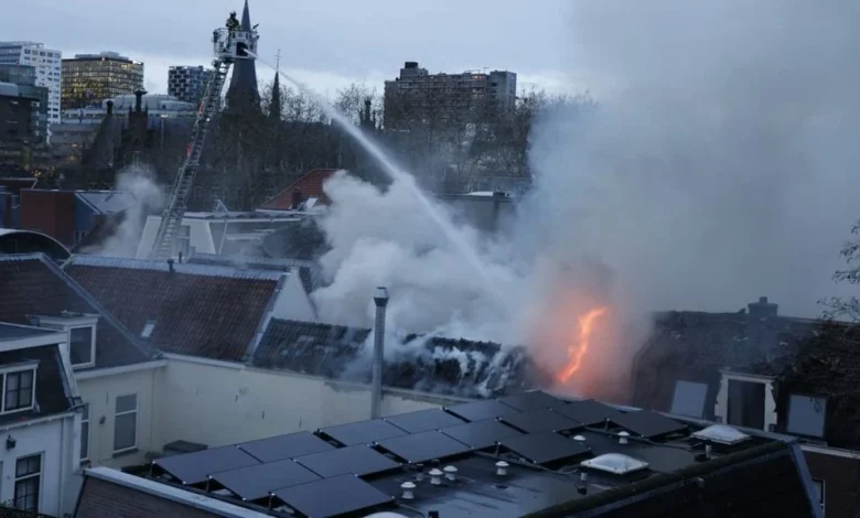 Zeker vier gewonden bij brand in centrum Utrecht na 'gigantische explosie'
