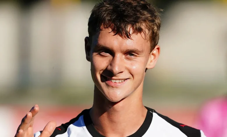 Zlatan Ibrahimovic's son Maximilian, 19, 'in transfer talks to join another of his dad's former clubs' from AC Milan