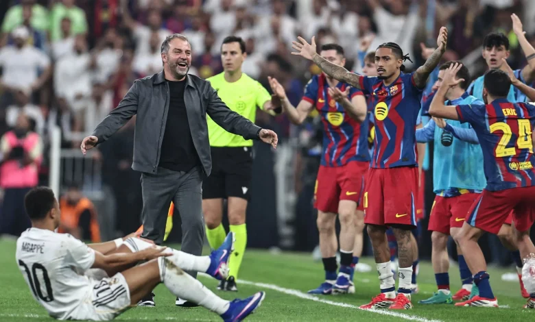 ضربة كبرى.. فليك يستبعد نجم برشلونة من موقعة سوسيداد