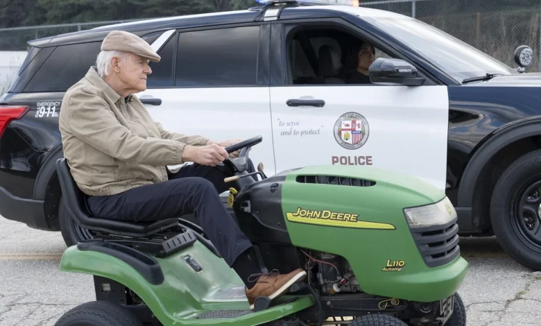 ‘M*A*S*H’ Star Mike Farrell Returns to TV in ‘9-1-1’ Episode