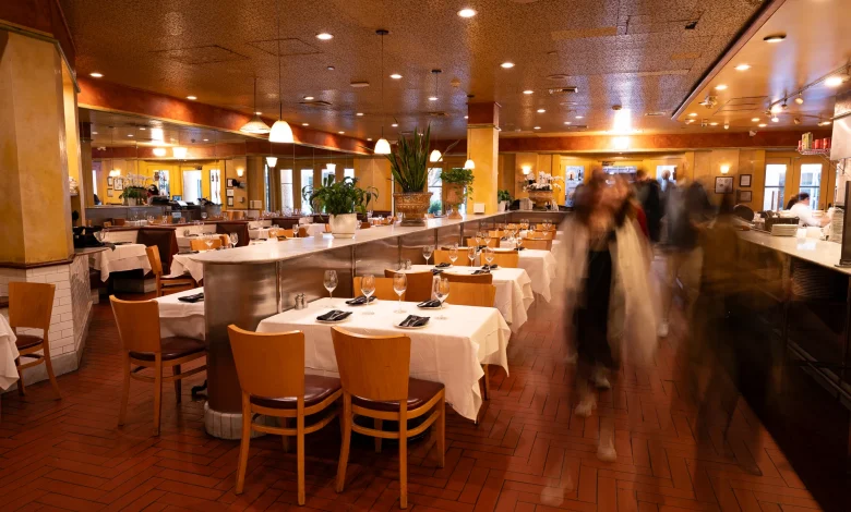 ‘The end of an era’: After 36 years in Palo Alto, Il Fornaio prepares to close