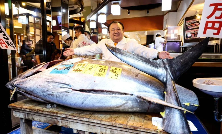‘Tuna King’ pays record ¥510.3 million for bluefin at Tokyo auction