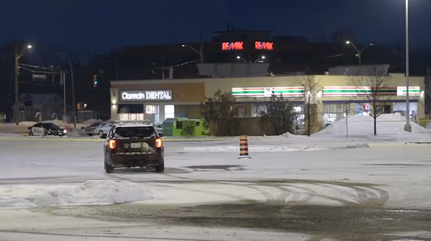 1 man dead after shooting at Burlington Centre Mall, Halton police says