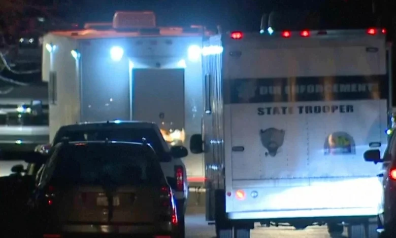 2 killed in police helicopter crash at active shooting scene in Arizona