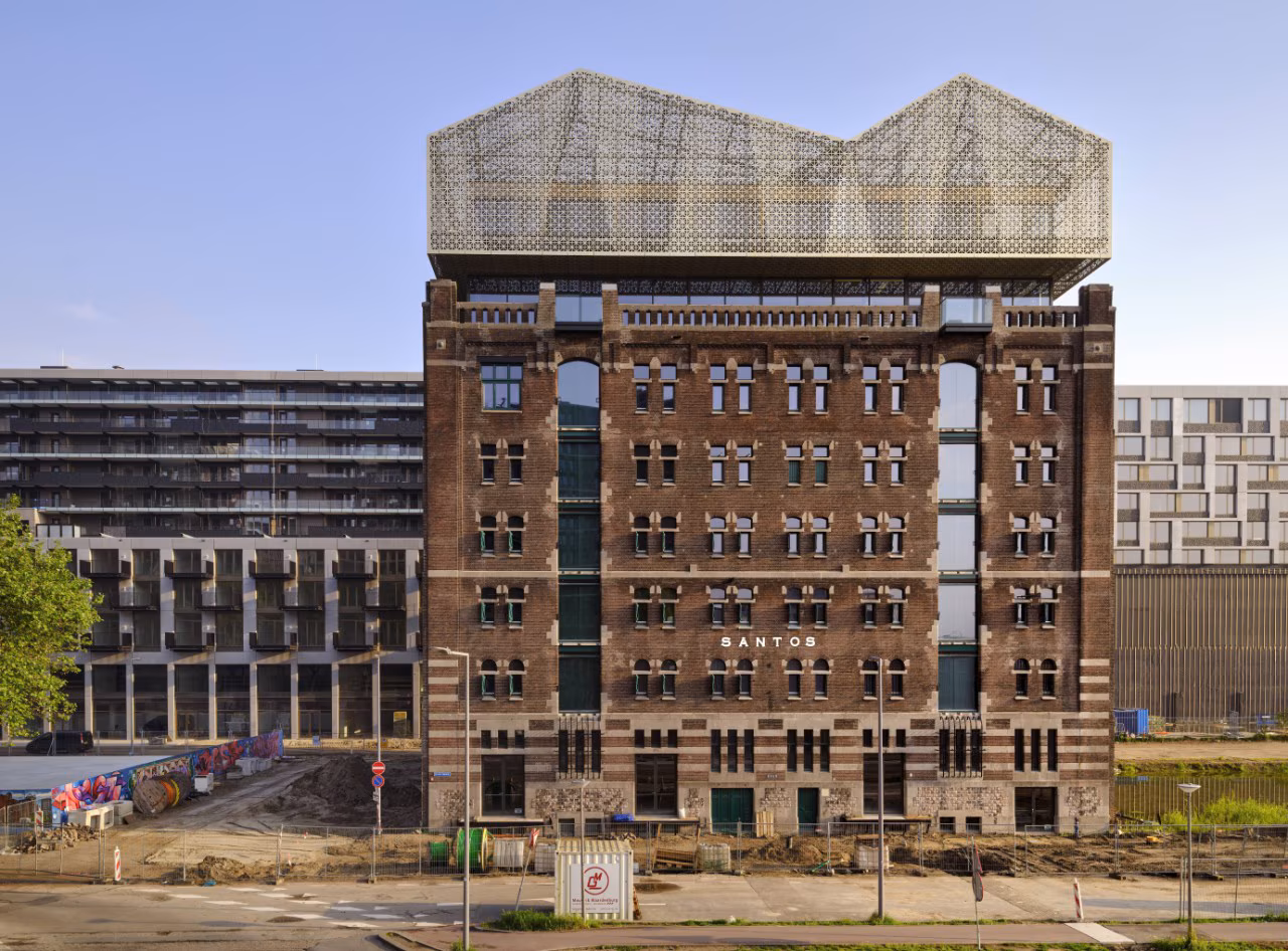 A Rotterdam ha appena aperto un museo che espone milioni di fotografie — e ti mostra anche come vengono conser