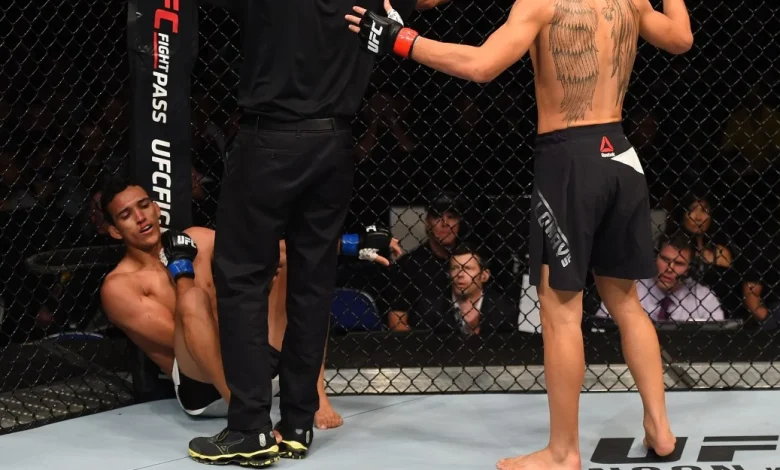 A decade later, Charles Oliveira’s injury suffered against Max Holloway remains a mystery: ‘Nobody knows what actually happened’