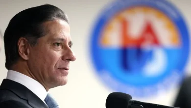 Alberto Carvalho, superintendent of Los Angeles schools, on paid leave after FBI searches of his home and office