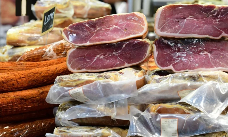 Alimentation : Le gouvernement appelle à « une limitation de la consommation de viande et de charcuterie »