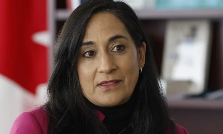 Anita Anand est arrivée au Groenland pour inaugurer le nouveau consulat du Canada