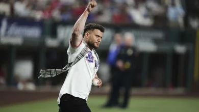 Anti-ICE Chant From Crowd Throws Wrestlers for a Loop