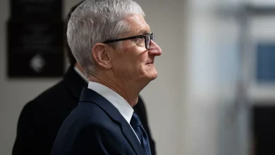 Apple’s Historic Quarter Doesn’t Change the Need for AI Reckoning - Bloomberg.com
