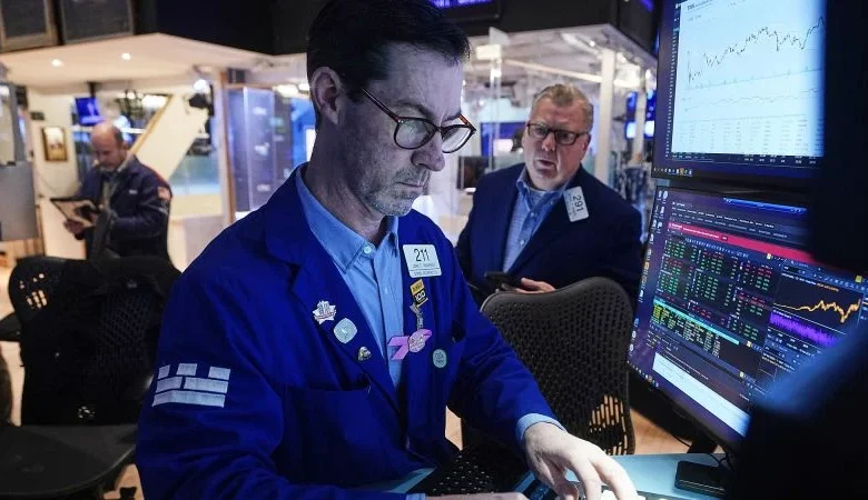 At a touchy moment for stocks, a delayed jobs report raises ‘Goldilocks’ hopes