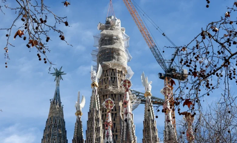 Barcelona's Sagrada Familia reaches its maximum height after more than 140 years