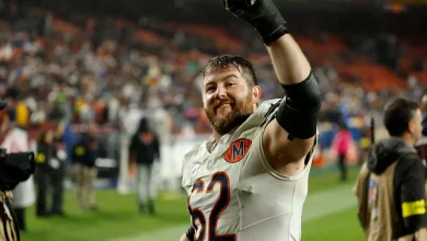 Bears LG Joe Thuney wins Protector of the Year award