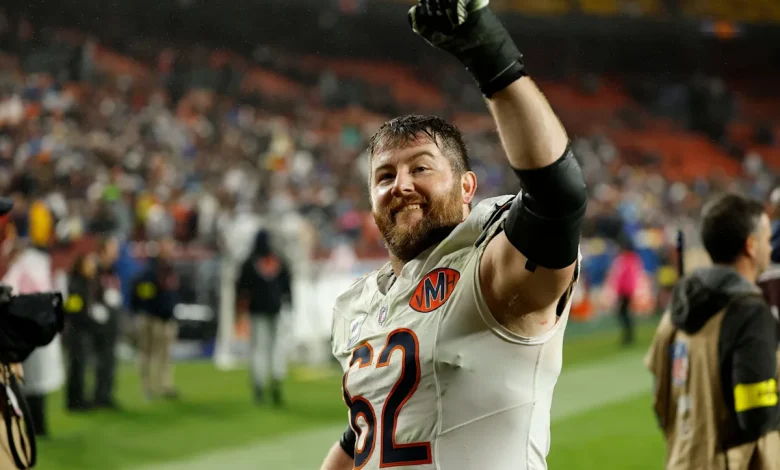 Bears LG Joe Thuney wins Protector of the Year award
