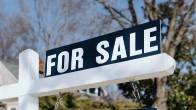 Bipartisan bill aims to block big investors from buying single-family homes