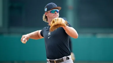 Blue Jays claim Ben Cowles off waivers from Cubs, place Bowden Francis on IL