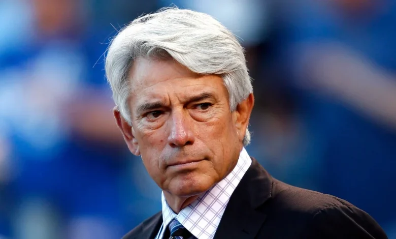 Blue Jays icon Buck Martinez retires