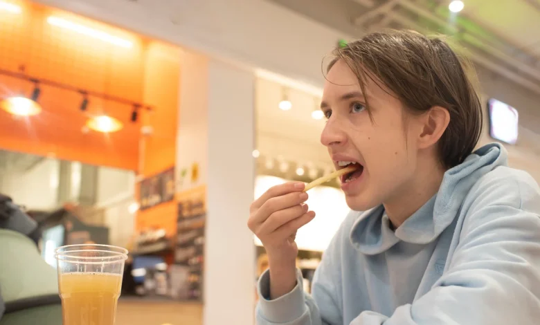 Born After 1985? You Probably Don't Remember This Department Store Restaurant Chain