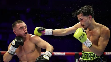 Brandon Figueroa scores incredible late stoppage win over Nick Ball