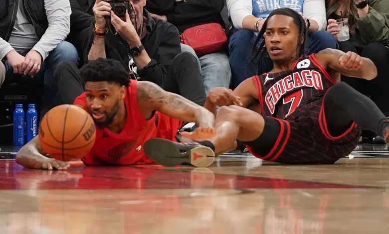 Bulls pick good night to lose and the right team to lose to in Portland