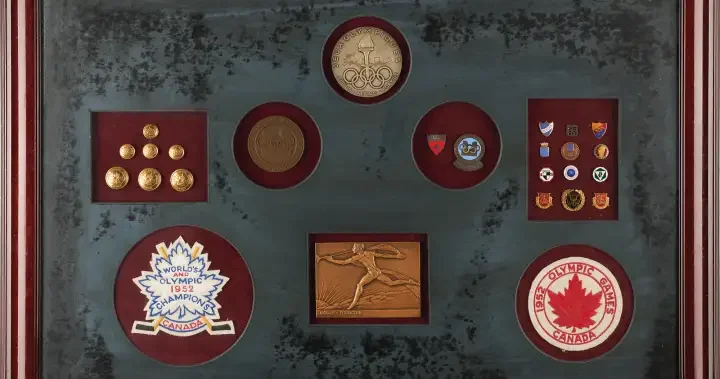 Canadian men’s hockey gold medal up for auction