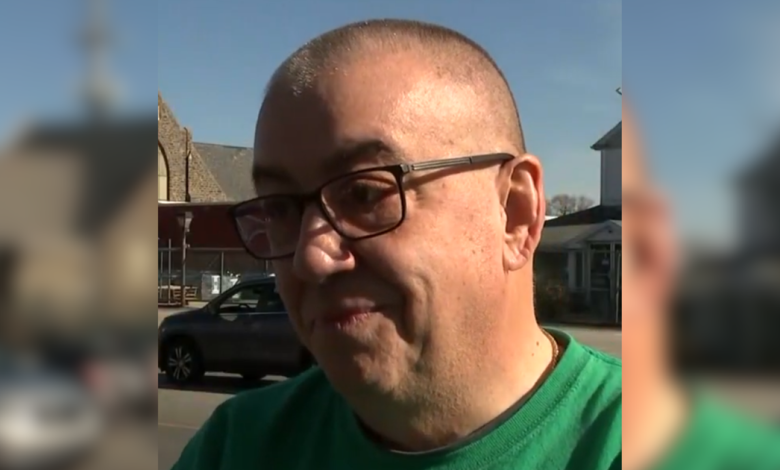 Carl Henderson, owner of Carl's Cards & Collectibles in Havertown, dies, family says