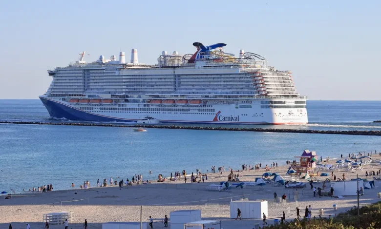 Carnival cruise rescues 5 people from 'vessel in distress'