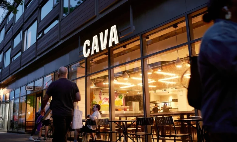 Cava Looks to Sidestep Fast-Casual Slowdown, Projects Growth