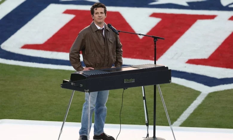 Charlie Puth Performs the National Anthem