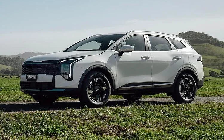 Cheaper 2026 Kia Sportage S Hybrids arrive