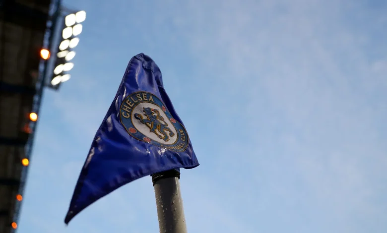 Chelsea scouts identify £4m deal for rapid star but Manchester United are also interested