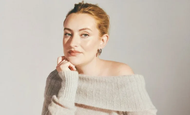 Chicken Shop Date's Amelia Dimoldenberg to Star in, Produce Rom-Com