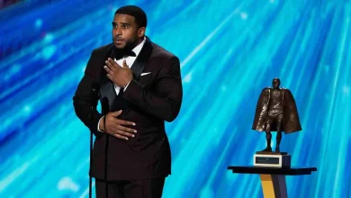 Commanders star Bobby Wagner named Walter Payton NFL Man of the Year