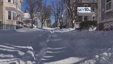 Connecticut sends snow removal resources to Rhode Island