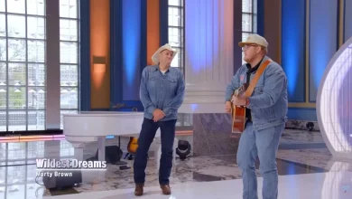 Country music star tears up during son's 'American Idol' audition: 'That's my boy!'
