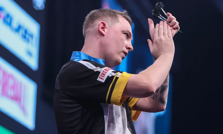 DOBEY BLASTS HIS MAJOR FORM