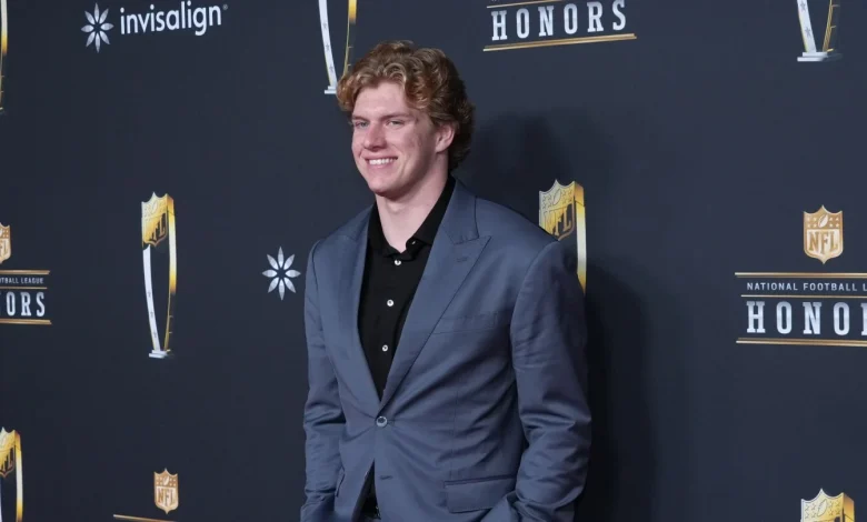 Defensive Rookie of the Year: Carson Schwesinger