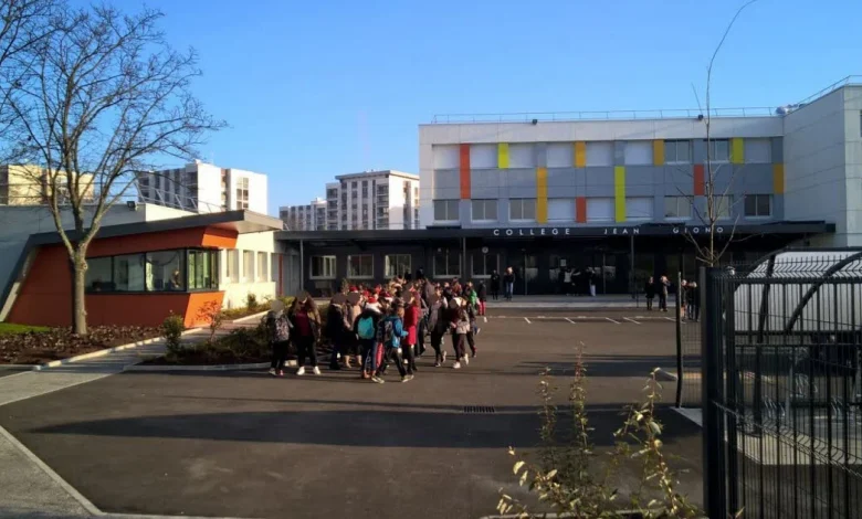 « Des violences d’une extrême gravité » : une collégienne rouée de coups par deux jeunes filles